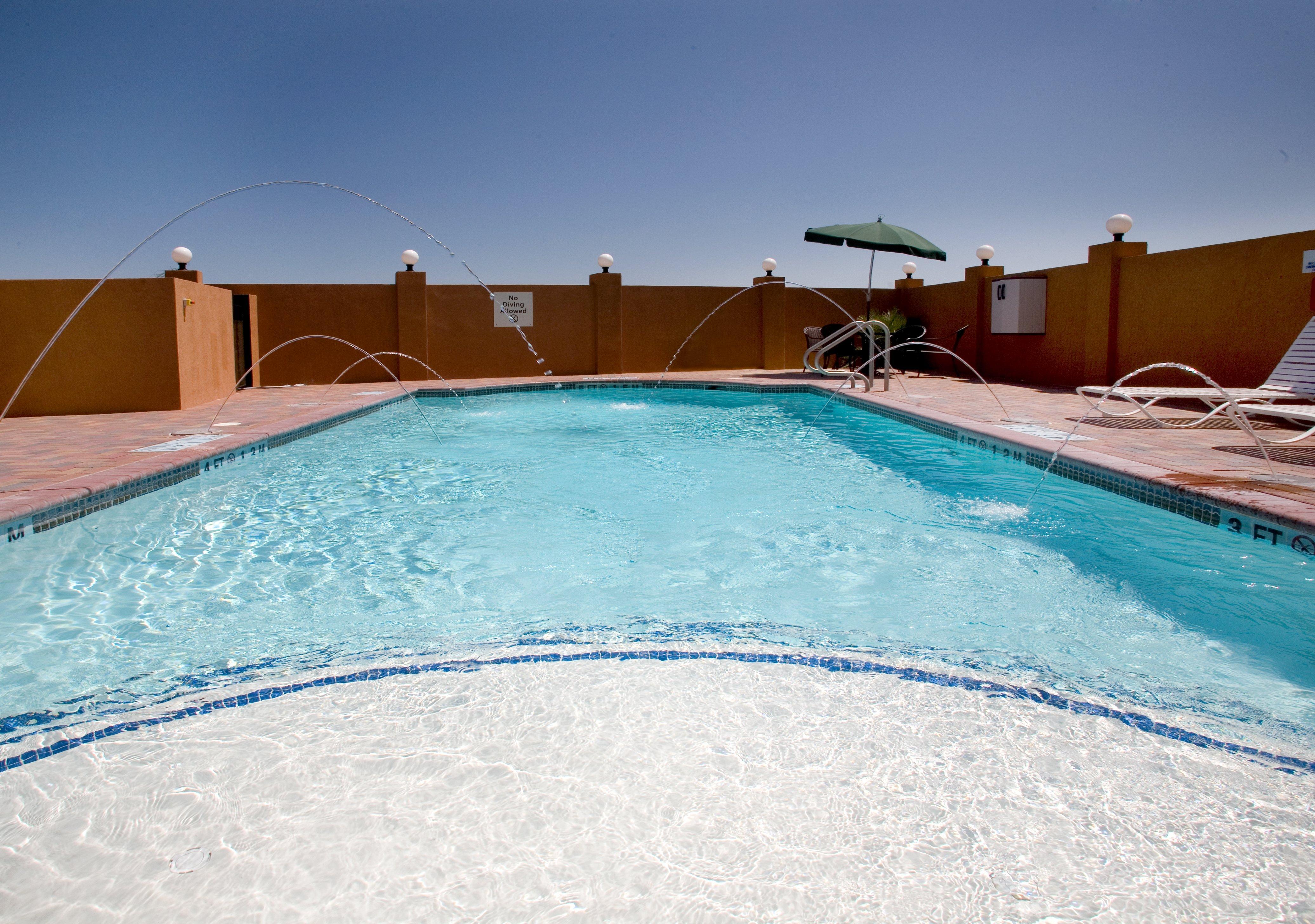 Holiday Inn Express Hotel And Suites Kingsville By Ihg Buitenkant foto