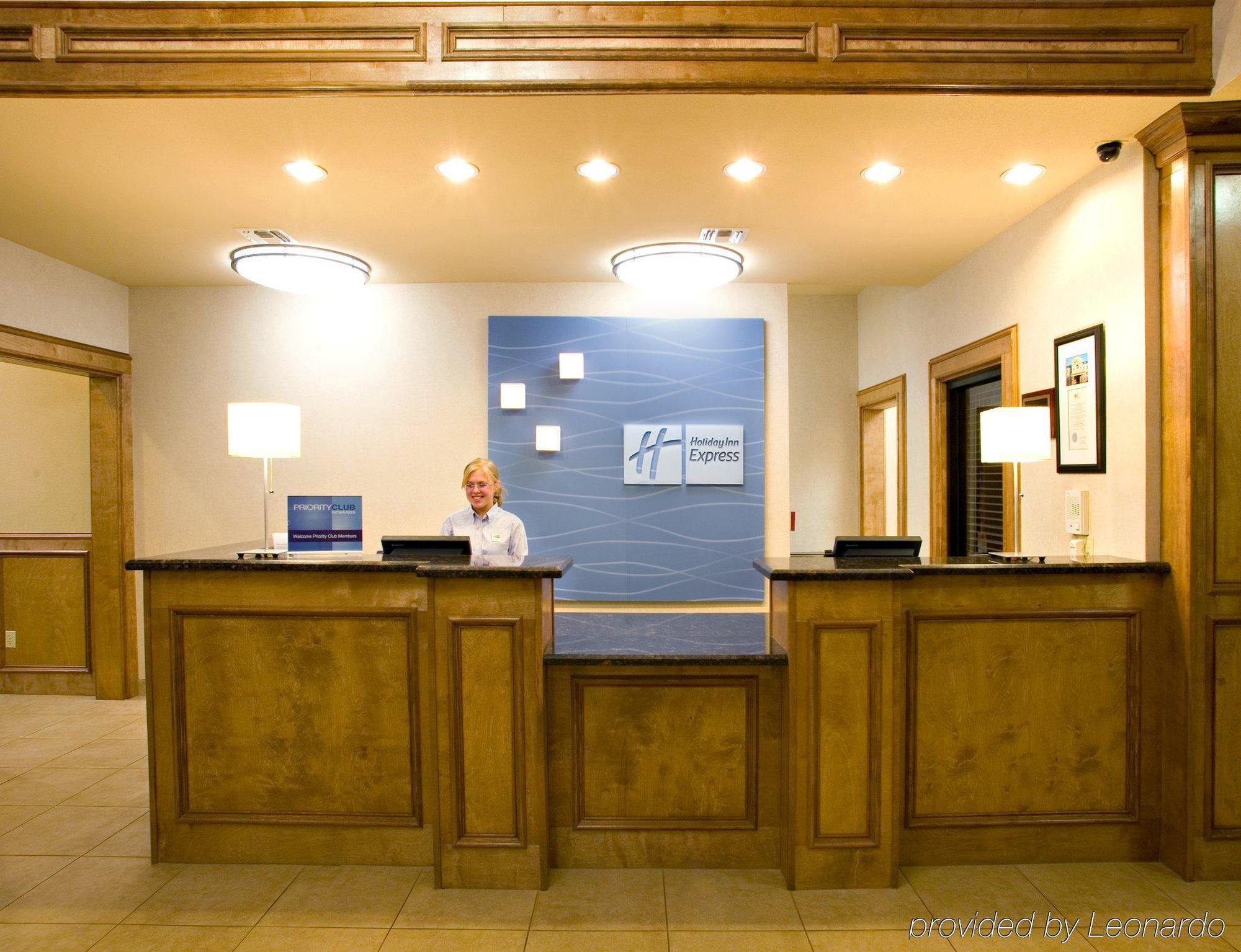 Holiday Inn Express Hotel And Suites Kingsville By Ihg Interieur foto